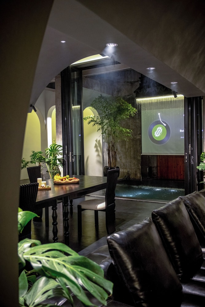 Jiangnanfu Bed and Breakfast