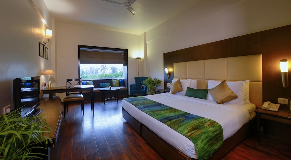 TreeHouse Hotel Club & Spa