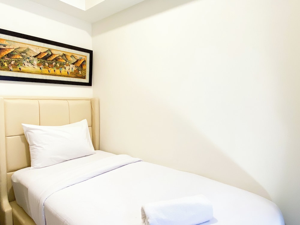 Good And Homey 2Br At Meikarta Apartment