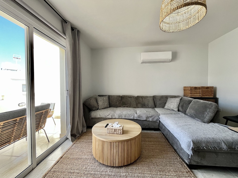 41 KAP - Stay Paradise Apartment