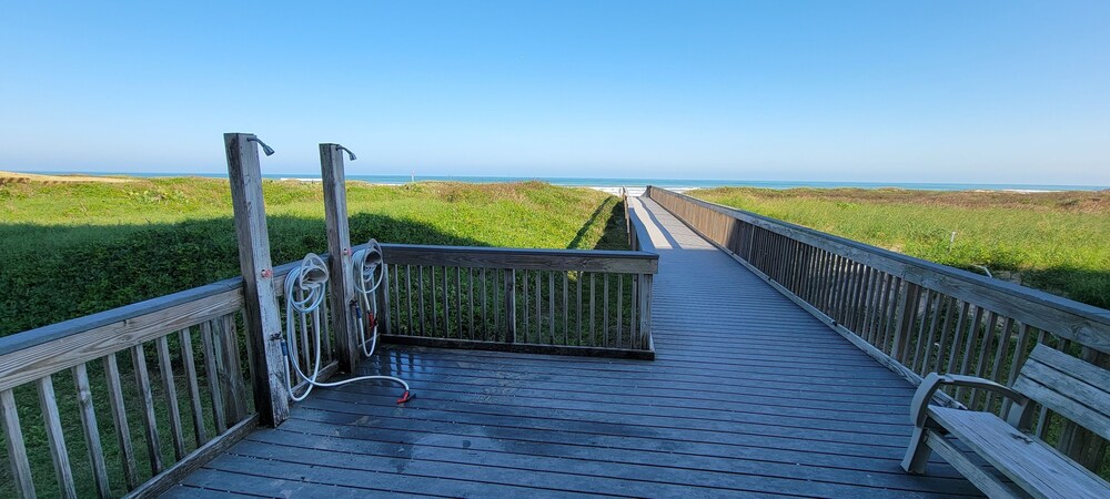 Spi Fun And Sun 2 Bedroom Condo by RedAwning view 3