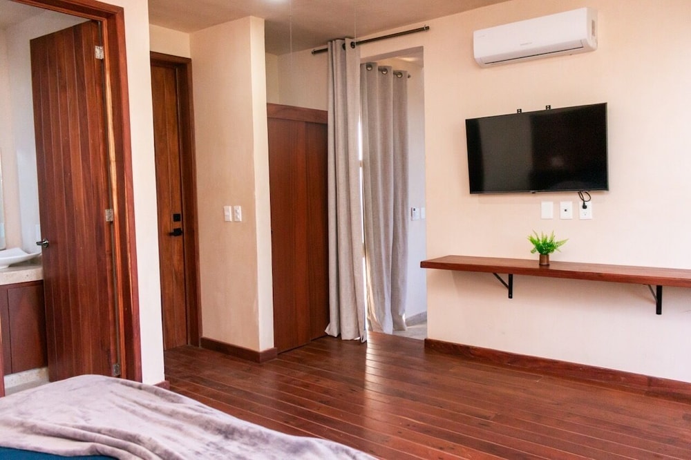 Santuario Apartments