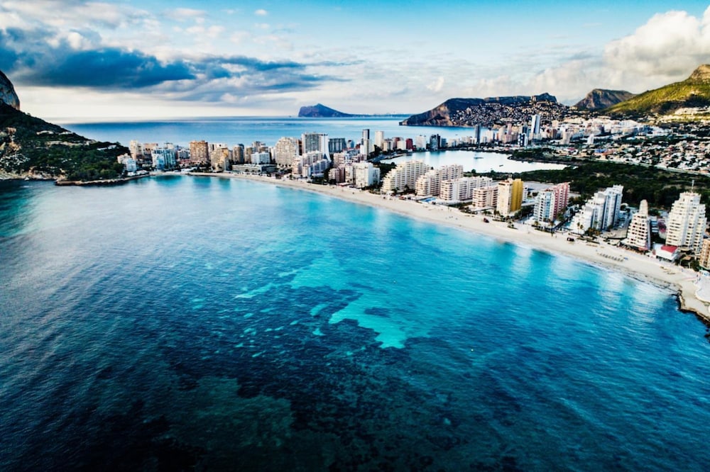 Villa Clem in Calp With 4 Bedrooms and 3 Bathrooms