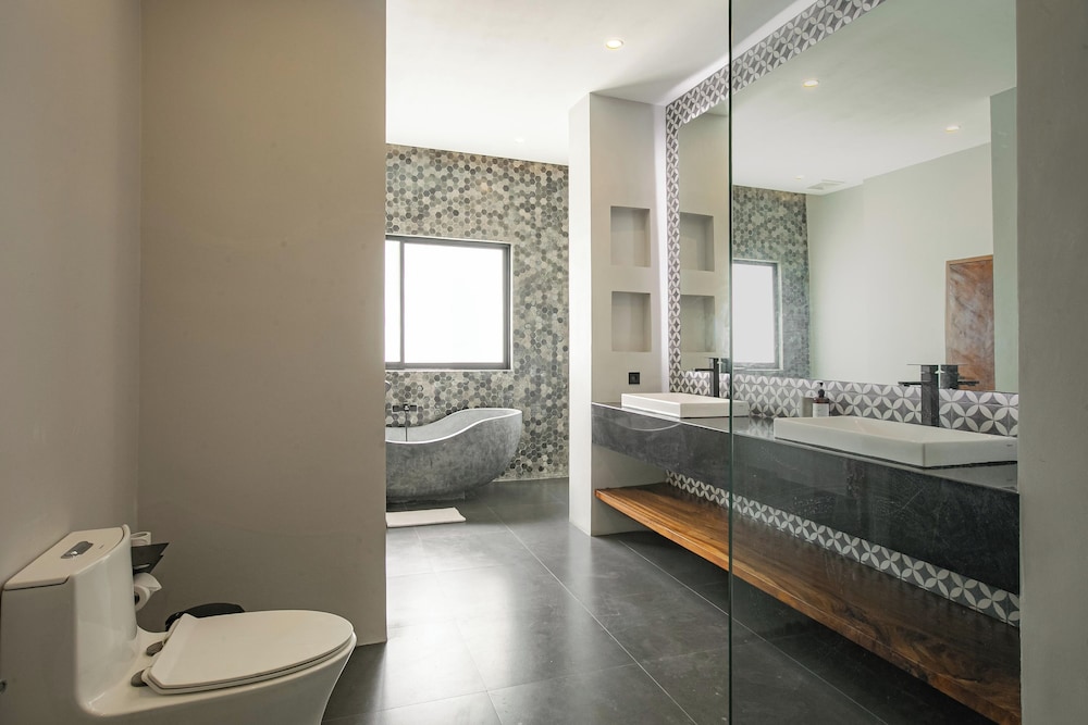 Villa MJ Modern 4BR with Pool & Rooftop