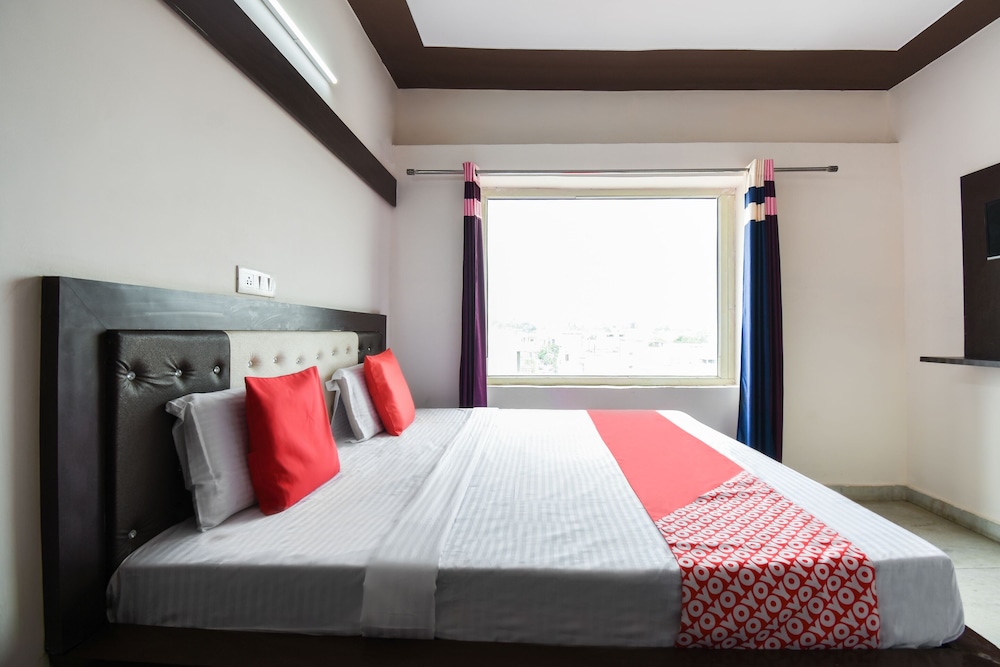 OYO 48899 Hotel V Seven - Property Image 15