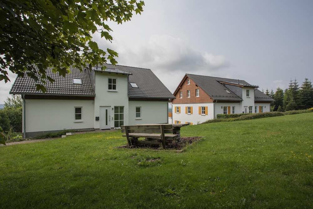 Ferienwohnung mit Aussicht, Neuastenberg