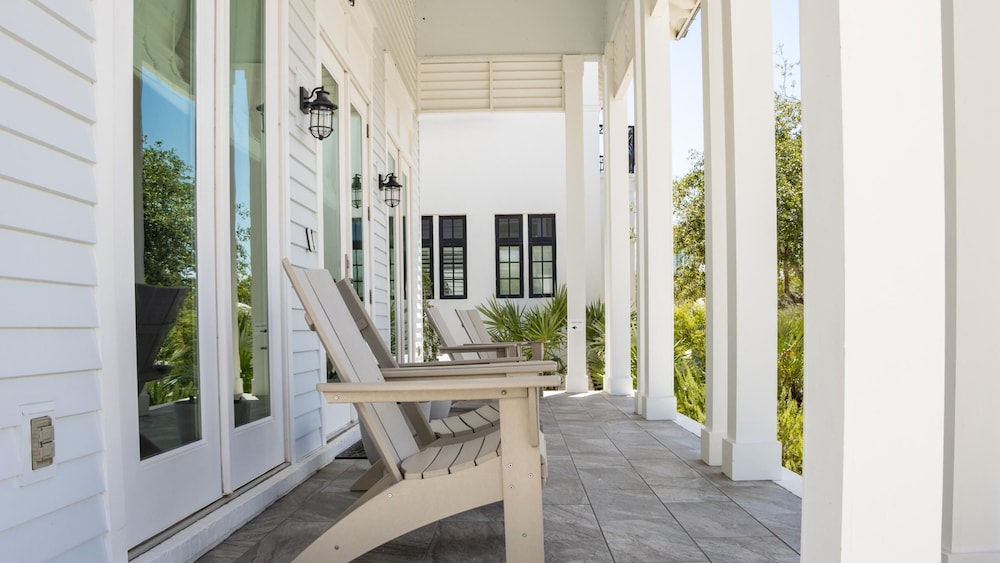 Beach Hangar by Southern Vacation Rentals
