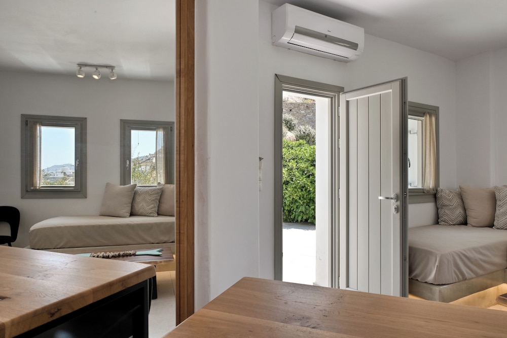 Aloft Suites Mykonos Island