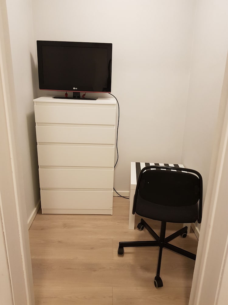 StayPlus Budgeted Rooms - Hostel view 4
