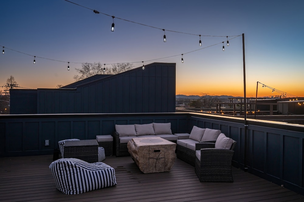 4 Rooftop Decks 4 Hot Tubs Game Rooms Sauna