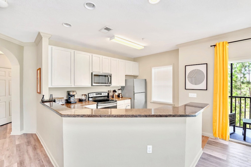 3BR Condo - Pool Hot Tub Sauna - Near Disney