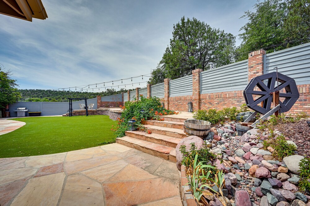 Payson Vacations - Expansive Payson Golf Retreat w/ Games  Hot Tub! - Property Image 2