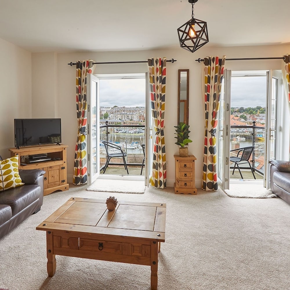 Host Stay Harbour View House view 2