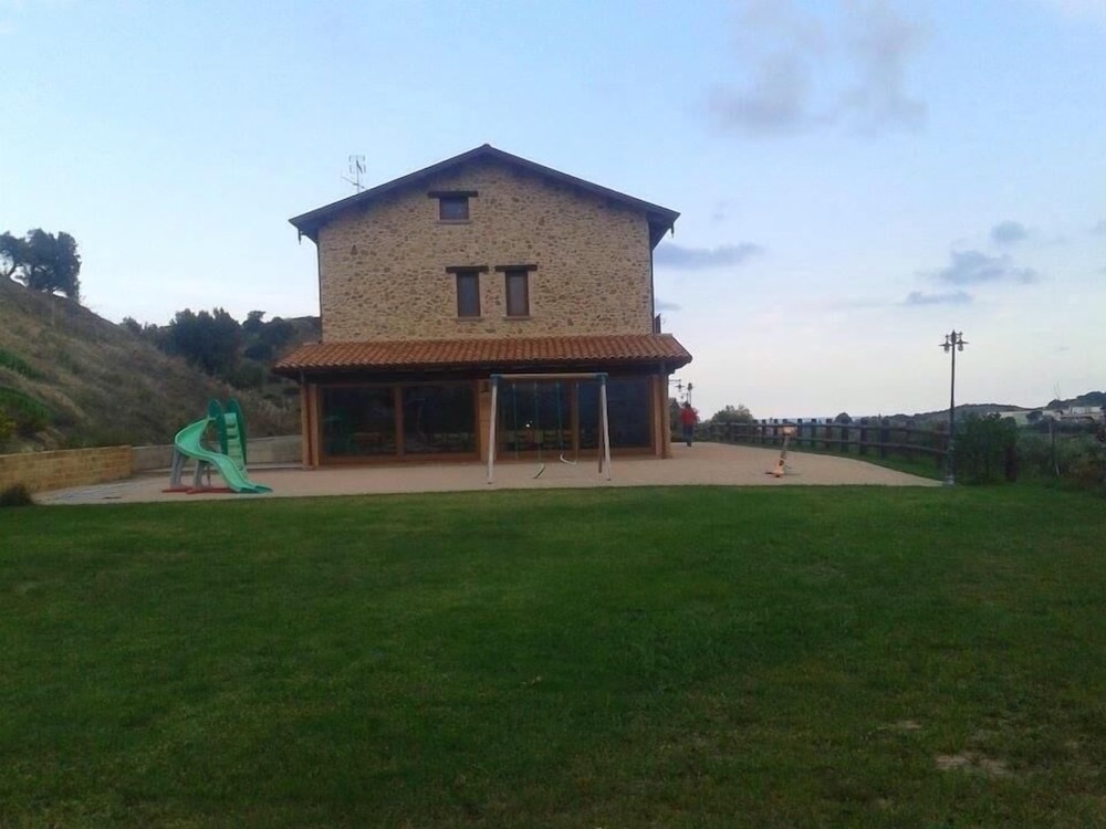 Photo 37
