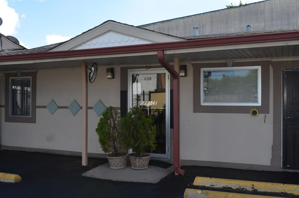 Economy Inn
