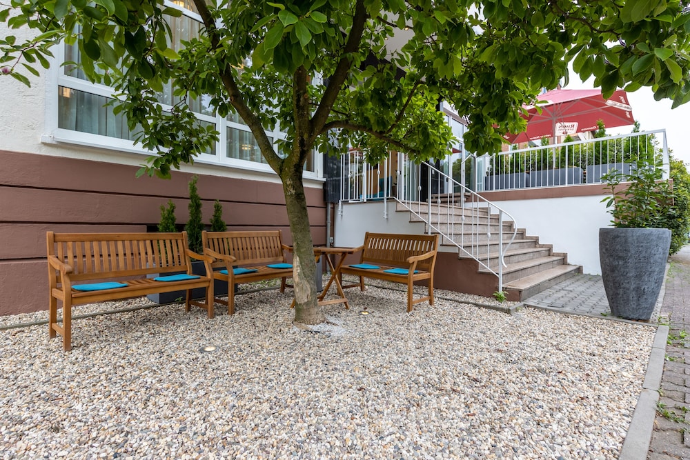 Frankfurt Vacations - Trip Inn Messe Westend - Property Image 19