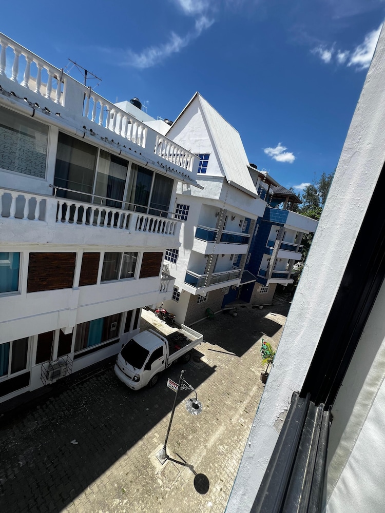 APARTAMENTOS EL PUEBLITO