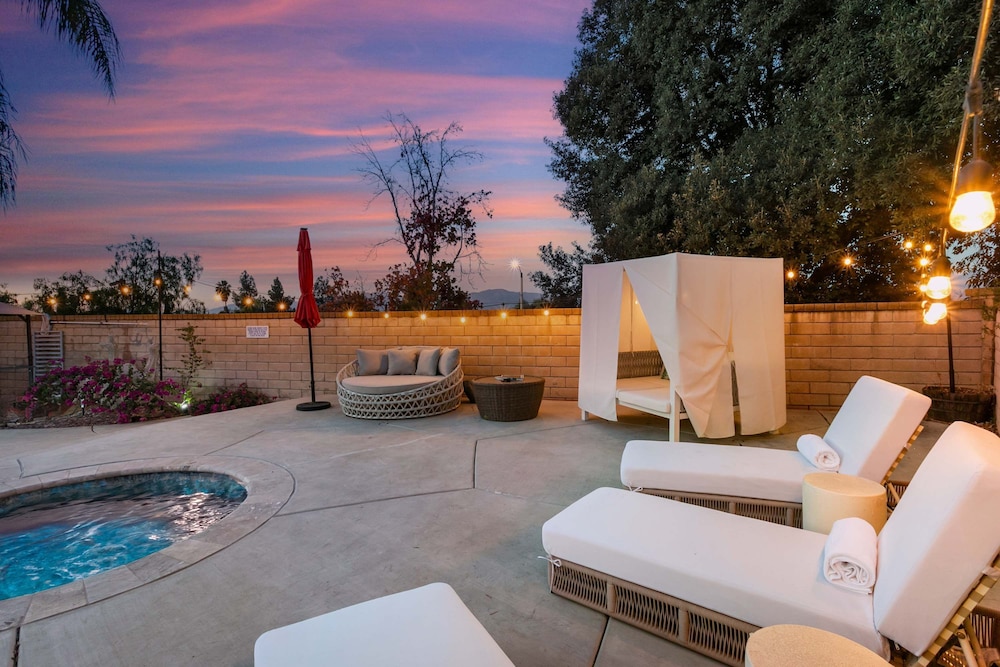 Luxury Pool Home w Theater Games Mountain View