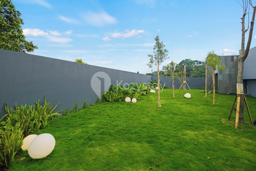 Calma Villa by Kozystay - Bandung