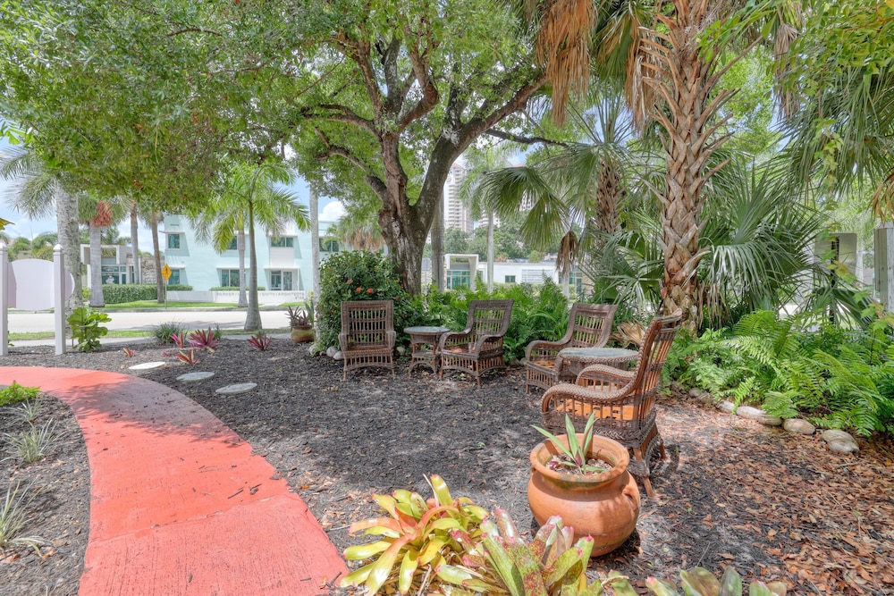 The Hibiscus House
