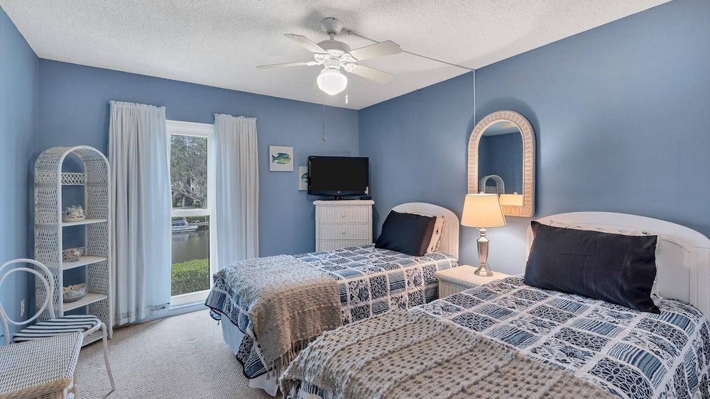 Quiet Condo Near Downtown Punta Gorda 2 Bedroom Condo