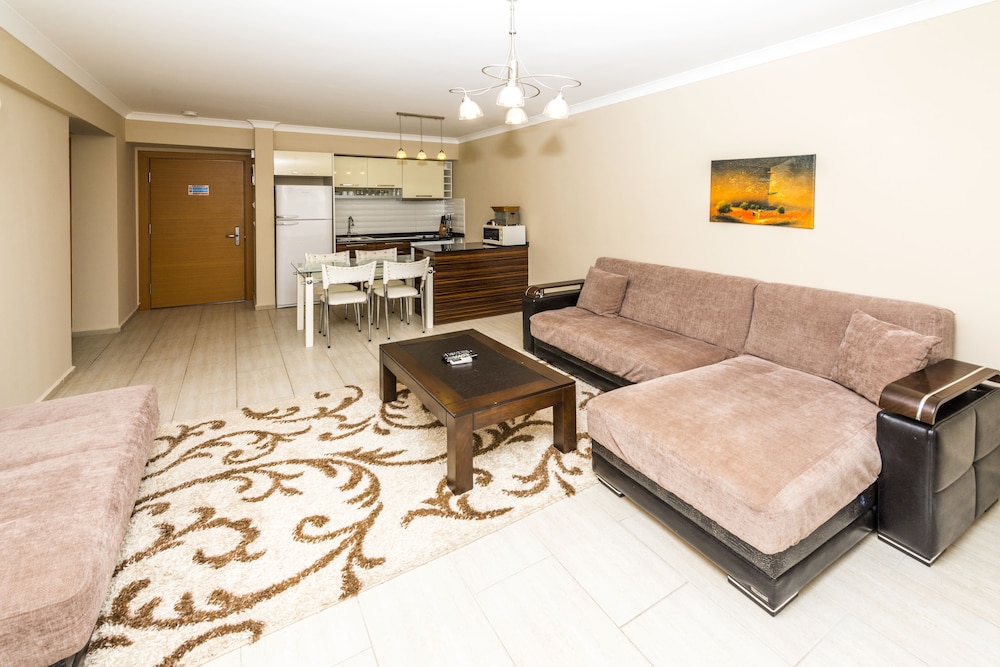 Diana Residence - Image 26