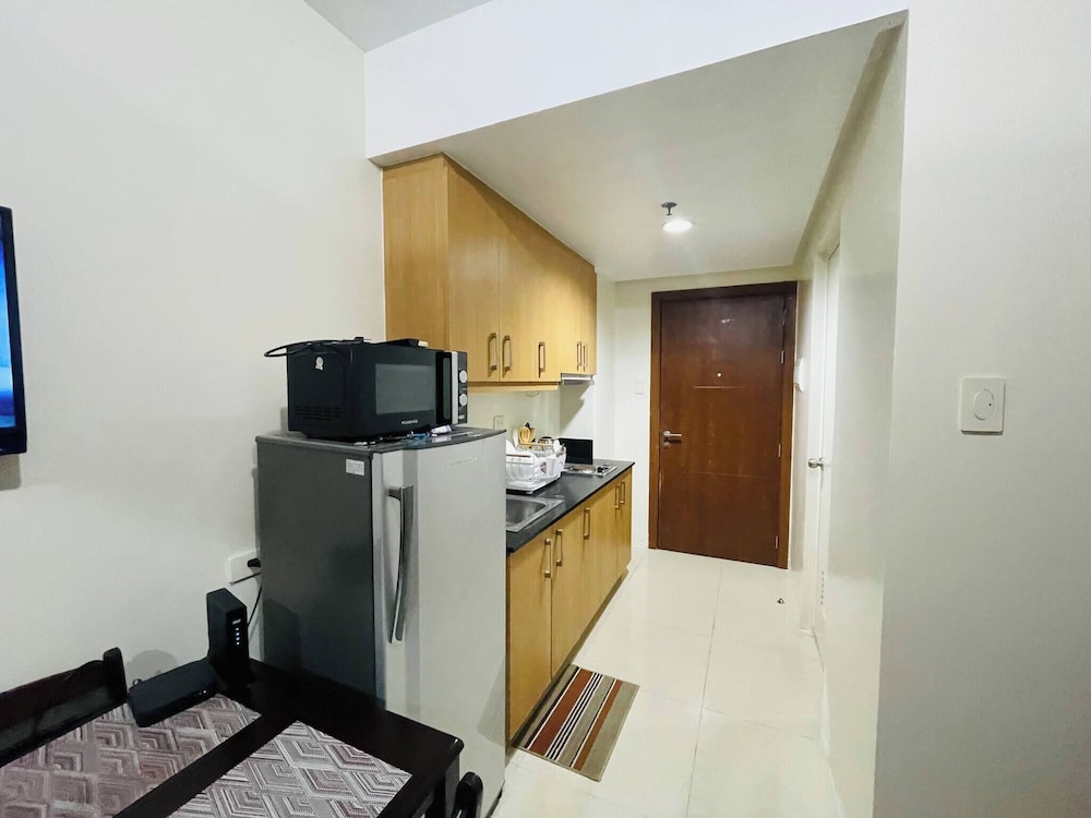 Fancy Pasay City Apartment for Rent - Mall of Asia Nearby Front of Mall Of Asia