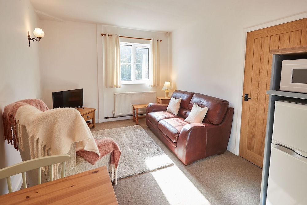 Bridlington Vacations - Host Stay Horseshoe Cottage - Property Image 10