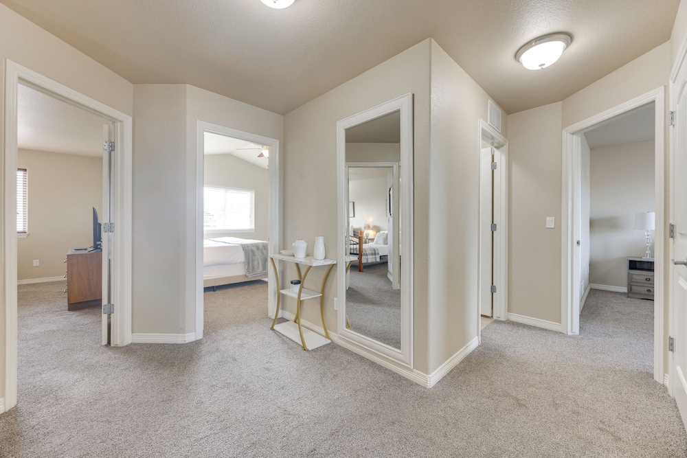 Explore Pikes Peak & Colorado Springs: Family Home
