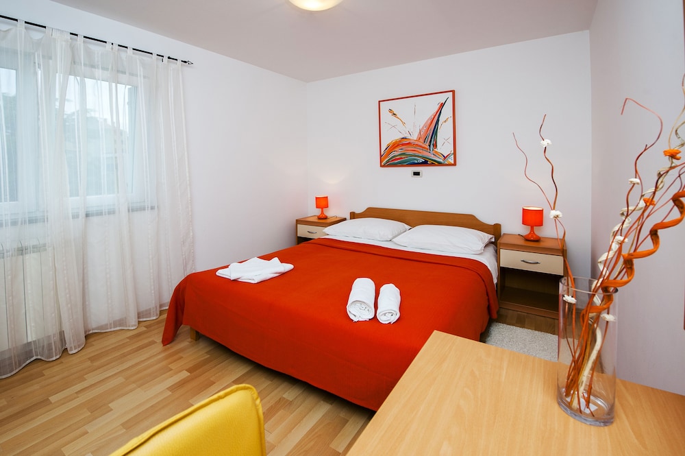 Apartments Davorka