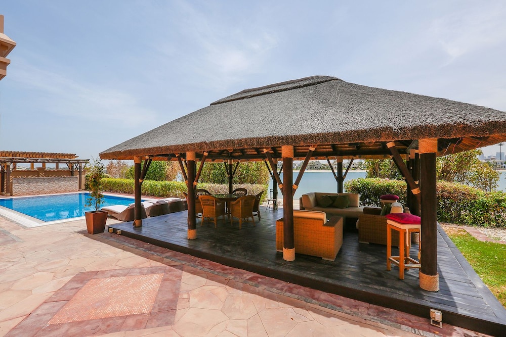 Kennedy Towers - Signature Villa L