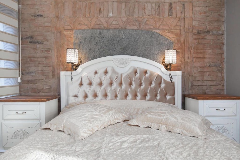 Galatolia Suites - Image 38