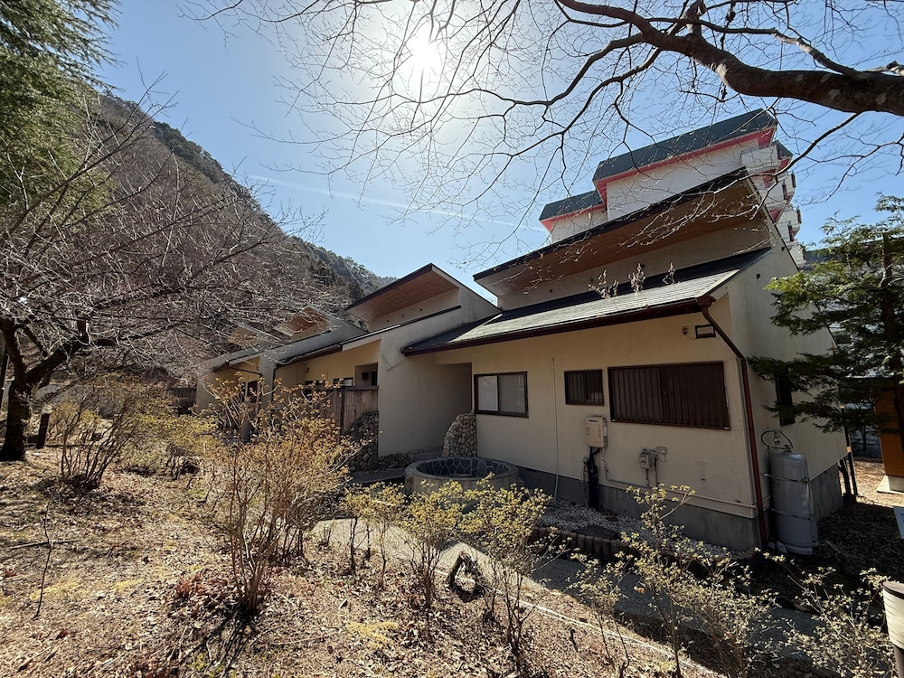Kaederesort Kinugawaonsen