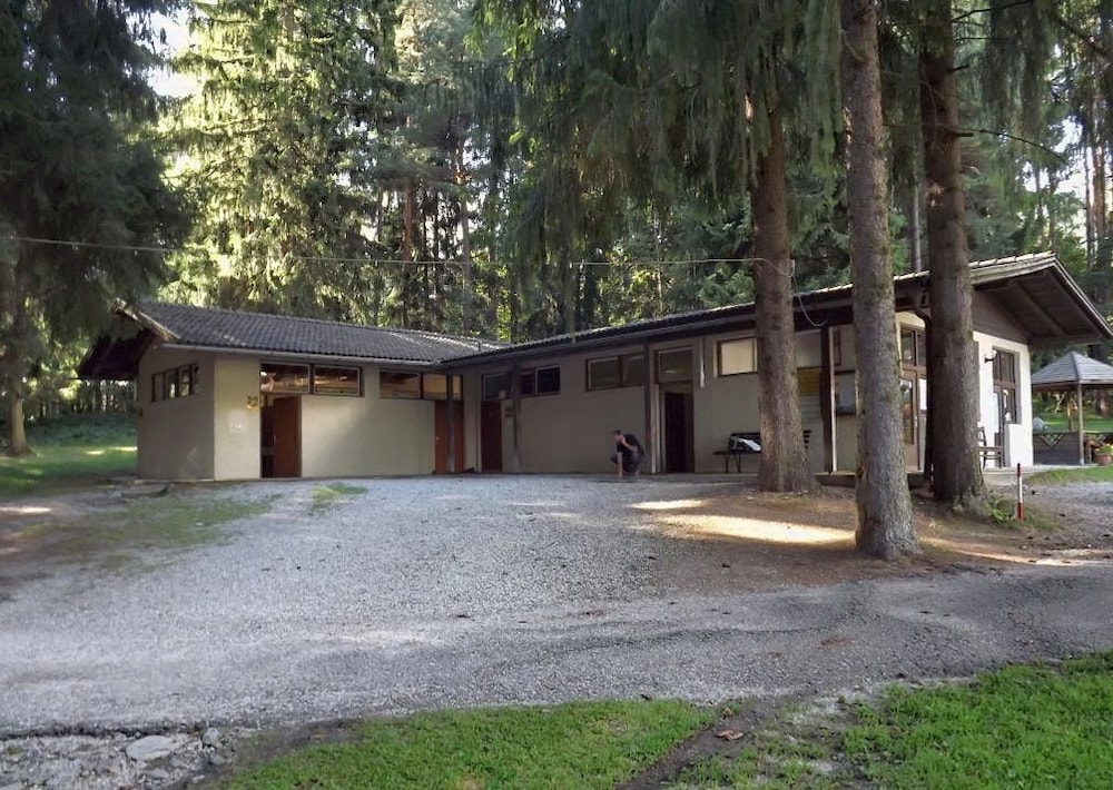 Hotel & Camping Gisser