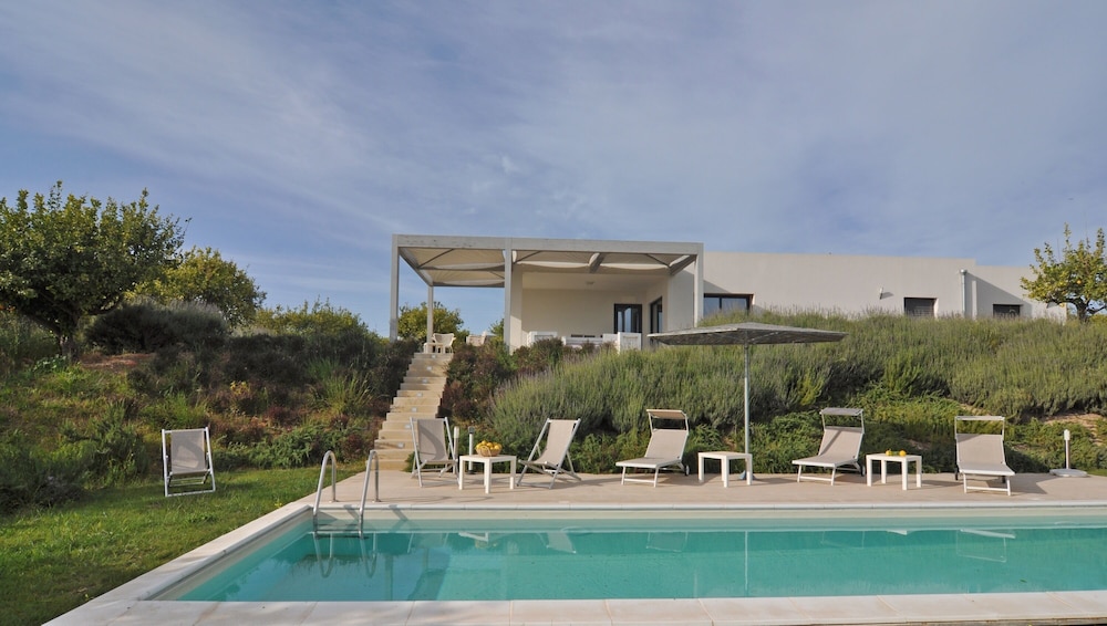 Villa Mennula in Noto view 5