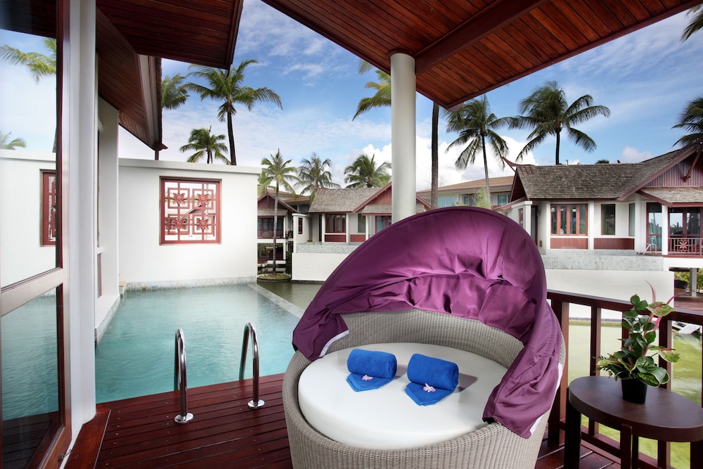 Graceland Khaolak Beach Resort