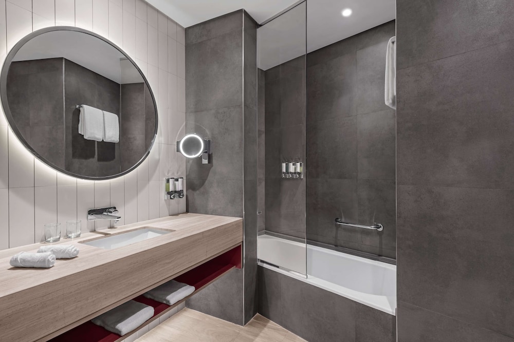 Hampton by Hilton Marjan Island