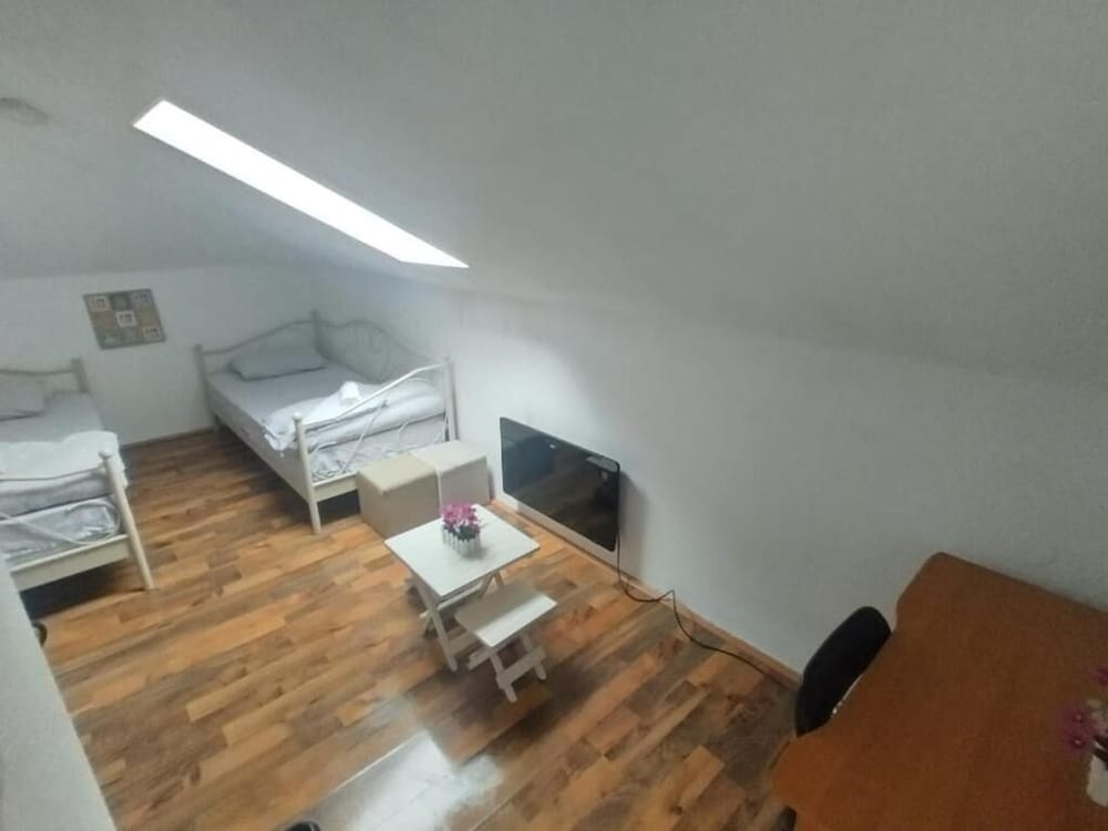 Rooms Center Ensuite