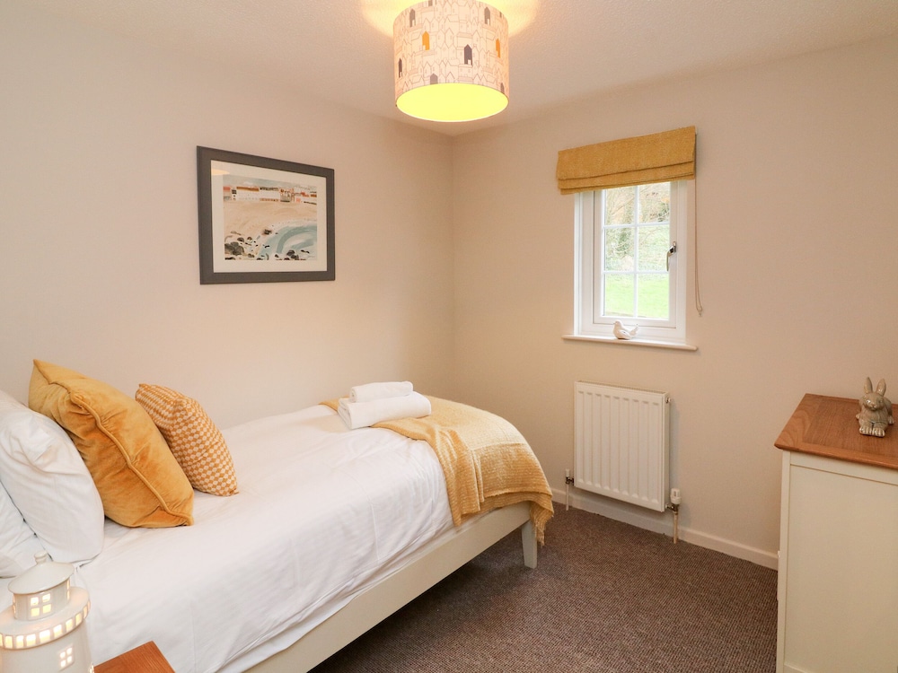 Martin Cottage view 4