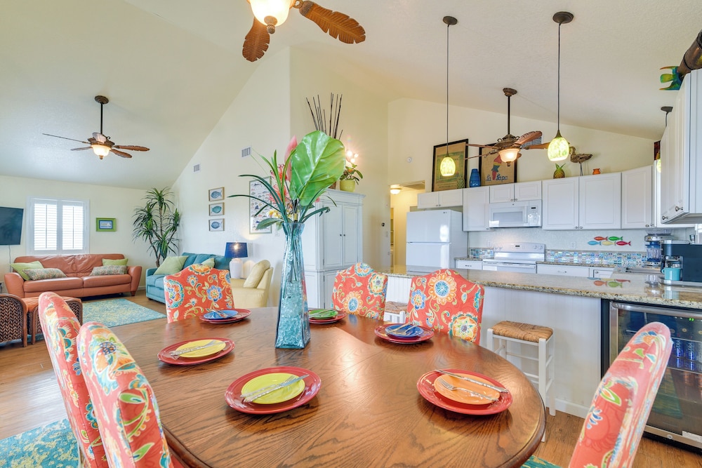 Walk to Shore: Surfside Beach Home w/ Bay Views