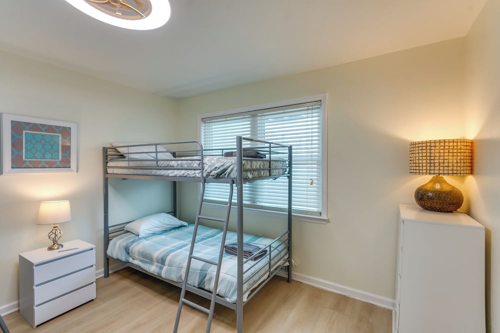Walk to Orange Beach: Family Condo w/ Patio
