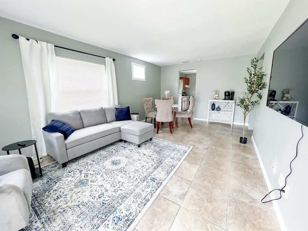 Cozy 2 Bedroom Home, Dade City! #2
