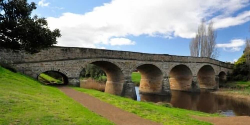 Bridge Cottage