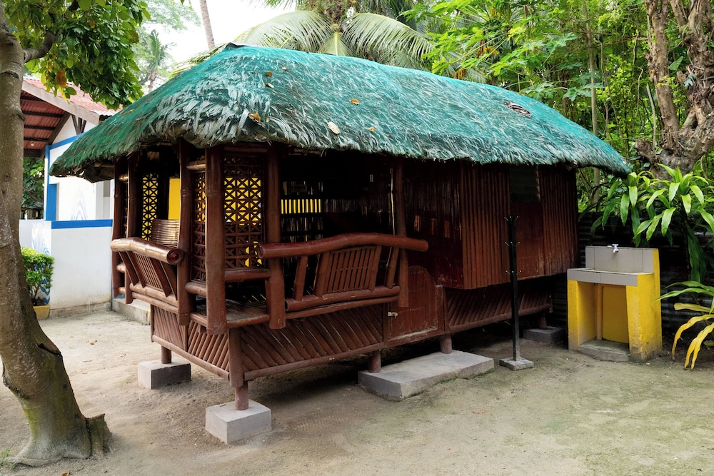 AltaVista Beach Resort Samal powered by Cocotel