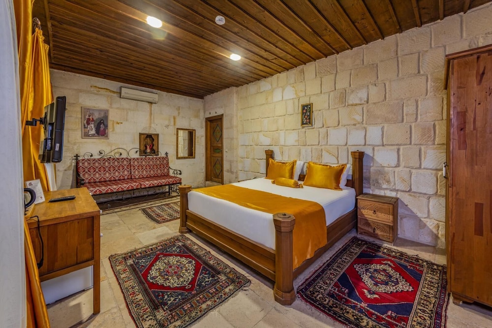 Onur cave cappadocia