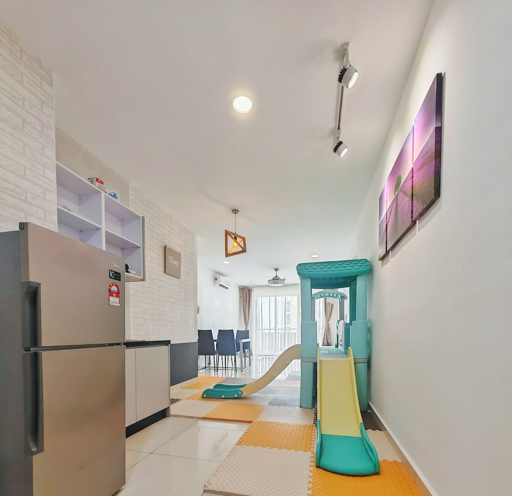 Daya Fun Kids Homestay by SR Home
