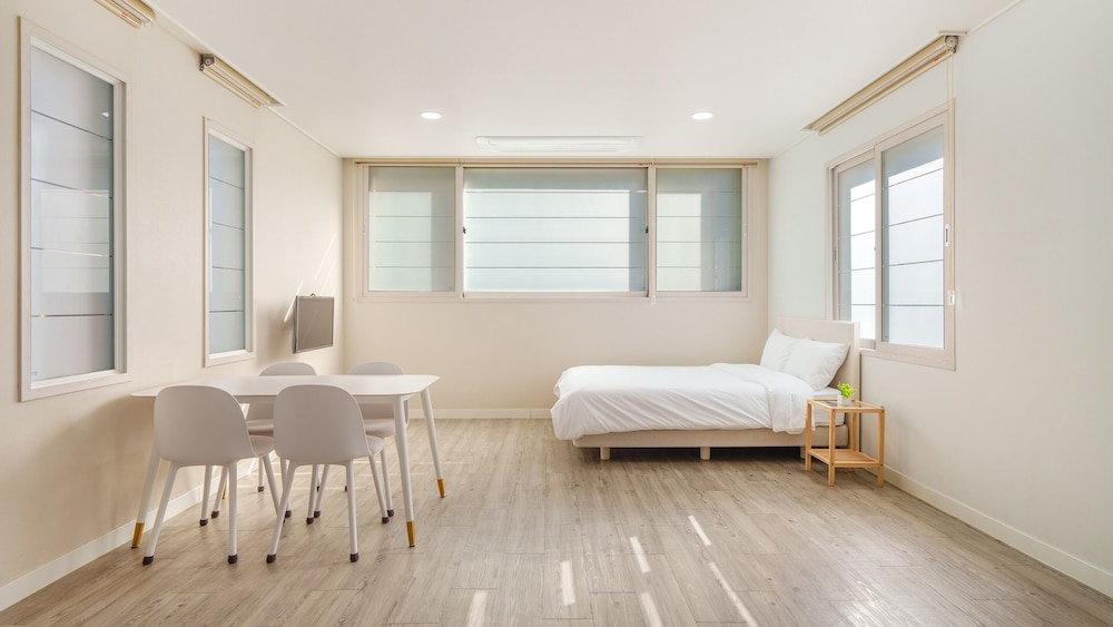 Gyeongju Gampo Laviangrose Pool Villa