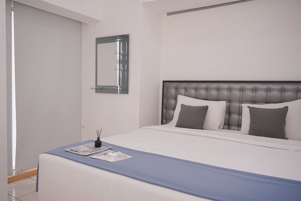 Spacious and Nice 3BR Apartment at M-Town Residence