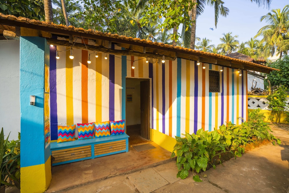 goSTOPS Lite Goa, Calangute