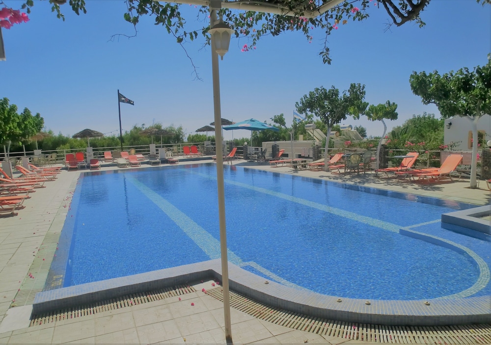 Santorini Camping & Hostel